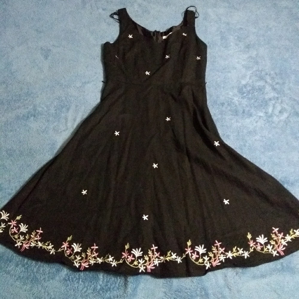 Dress barn sleeveless fit and flare dress